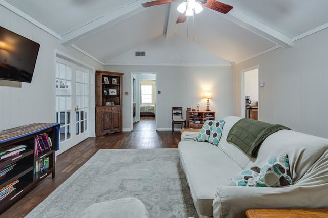 2555 N FLOWERING TREE CV N, Bartlett, TN 38134