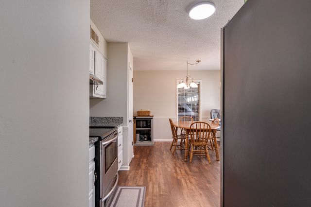 2555 N FLOWERING TREE CV N, Bartlett, TN 38134