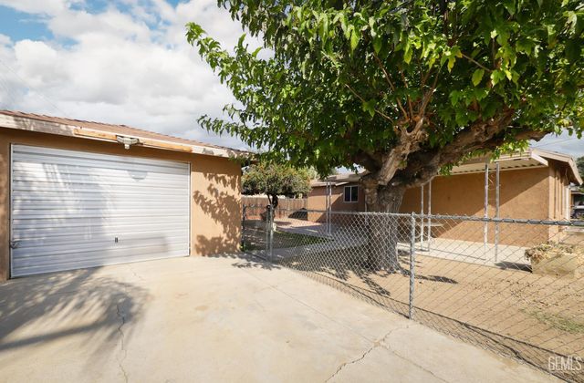 776 Butte Avenue, Arvin, CA 93203