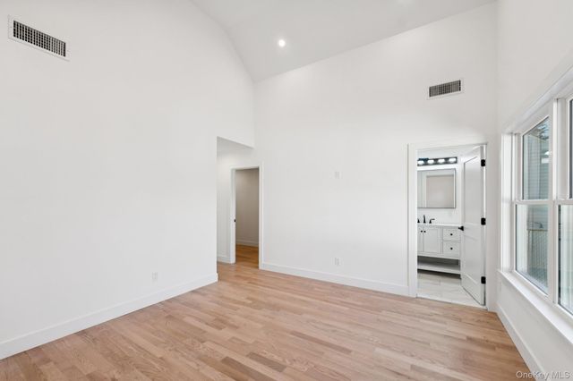 29 Grant Avenue, East Rockaway, NY 11518