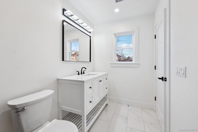 29 Grant Avenue, East Rockaway, NY 11518