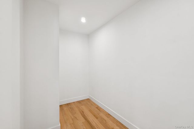 29 Grant Avenue, East Rockaway, NY 11518