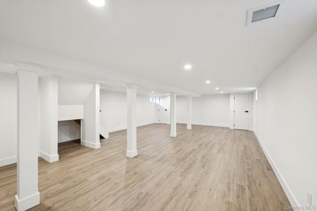 29 Grant Avenue, East Rockaway, NY 11518