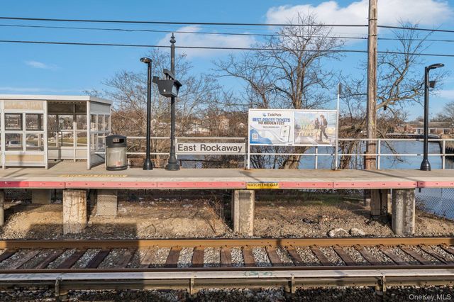 29 Grant Avenue, East Rockaway, NY 11518