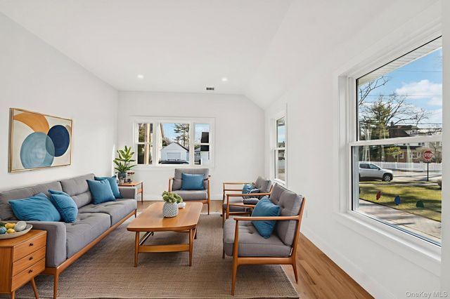 29 Grant Avenue, East Rockaway, NY 11518