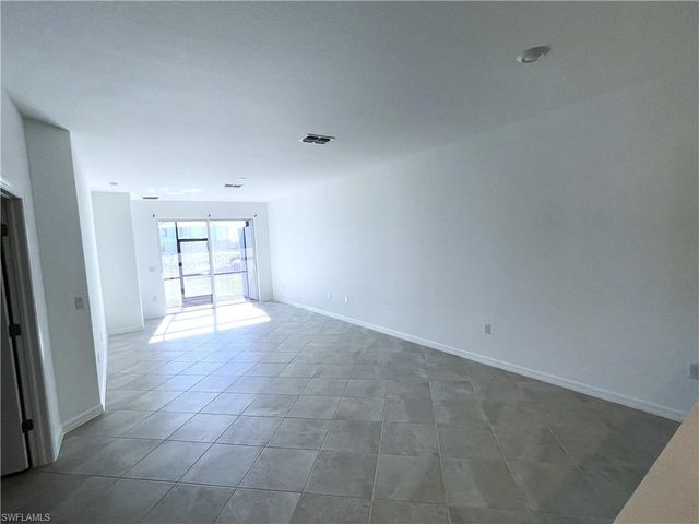 2007 Vermont LN, Naples, FL 34120