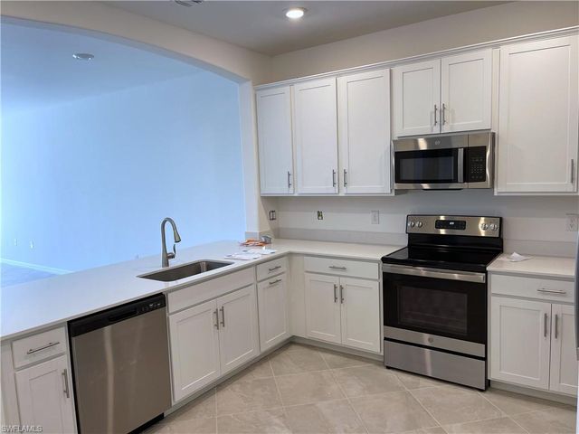 2007 Vermont LN, Naples, FL 34120