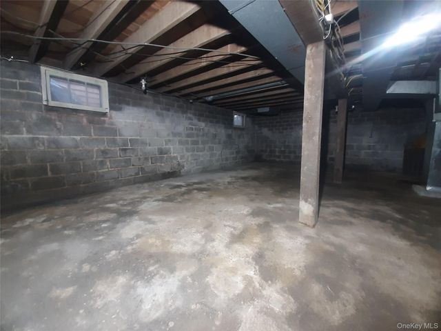 118 College Avenue, Poughkeepsie, NY 12603