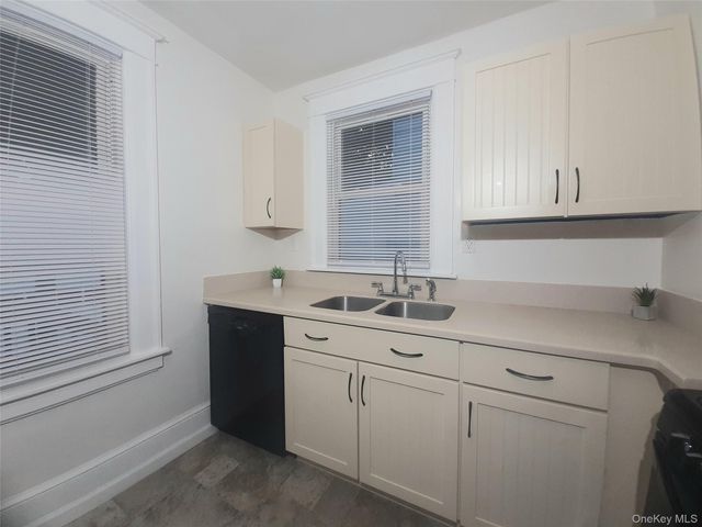 118 College Avenue, Poughkeepsie, NY 12603