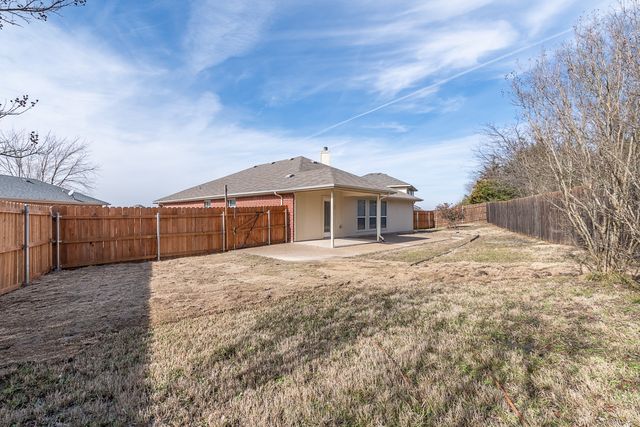 6529 Graceland Drive, Greenville, TX 75402