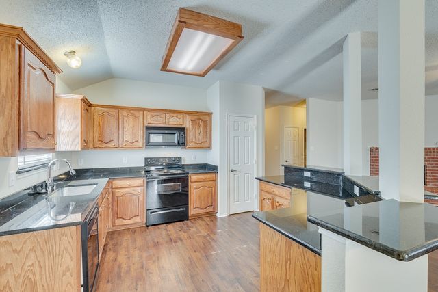 6529 Graceland Drive, Greenville, TX 75402