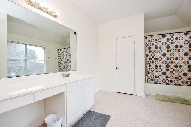 9641 Weldridge Drive, Sugar Land, TX 77498