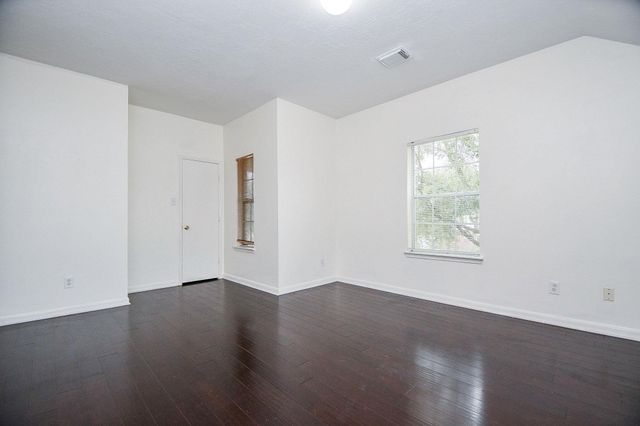 9641 Weldridge Drive, Sugar Land, TX 77498