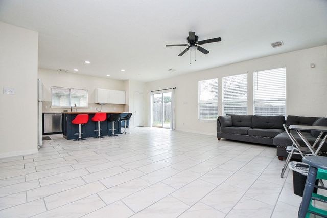 9641 Weldridge Drive, Sugar Land, TX 77498