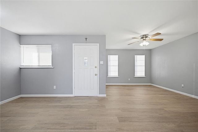 1733 Kern Dr, Corpus Christi, TX 78412