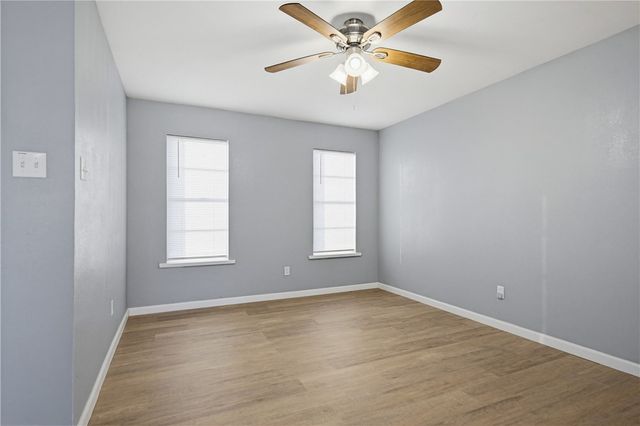 1733 Kern Dr, Corpus Christi, TX 78412