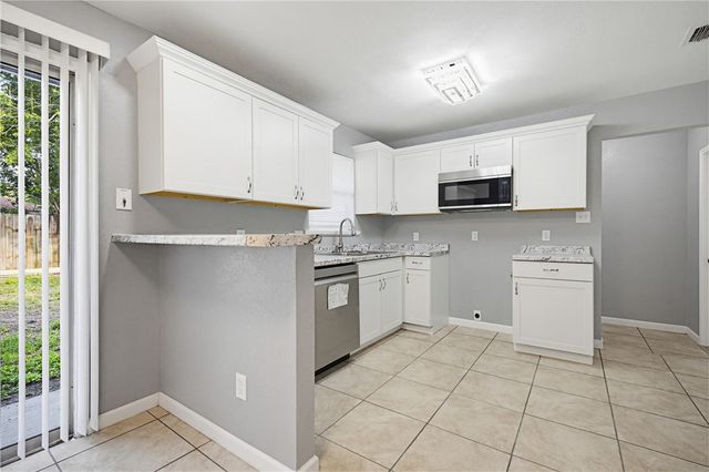 1733 Kern Dr, Corpus Christi, TX 78412