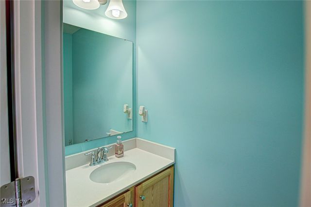 11768 Valley View Road, Northfield, OH 44067