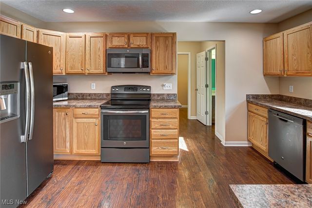 11768 Valley View Road, Northfield, OH 44067