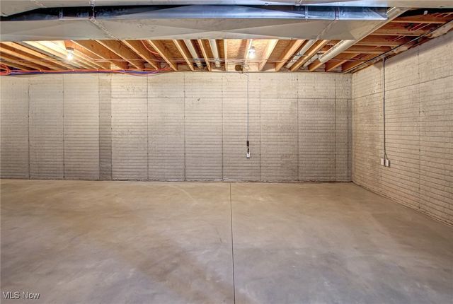 11768 Valley View Road, Northfield, OH 44067