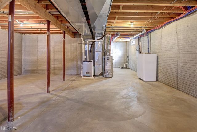 11768 Valley View Road, Northfield, OH 44067