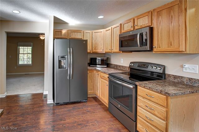 11768 Valley View Road, Northfield, OH 44067