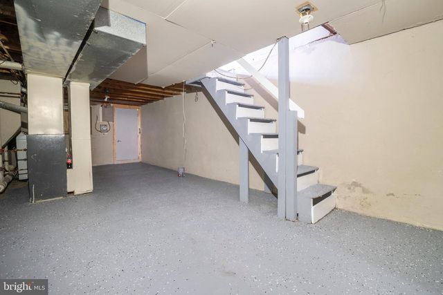 530 N CURLEY ST, Baltimore, MD 21205