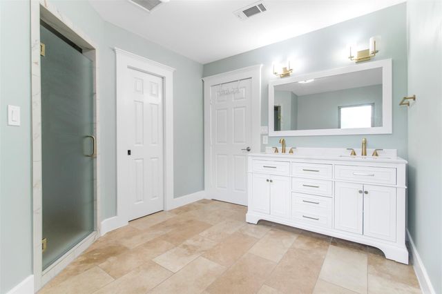 814 E 23rd Street, Houston, TX 77009