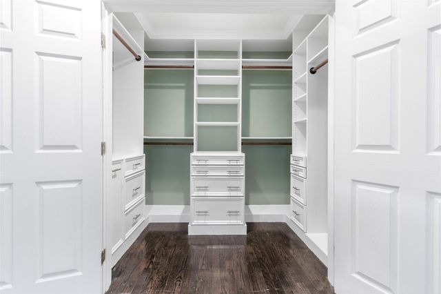 814 E 23rd Street, Houston, TX 77009