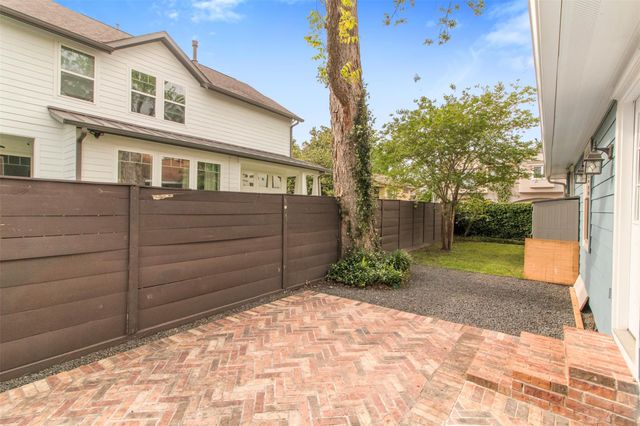 814 E 23rd Street, Houston, TX 77009