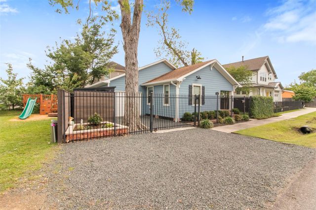 814 E 23rd Street, Houston, TX 77009