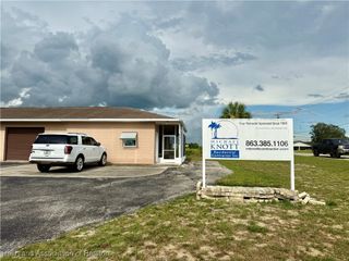 4300 Kenilworth Boulevard, Sebring, FL 33870