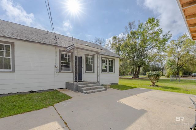 112 S Juniper Street, Foley, AL 36535