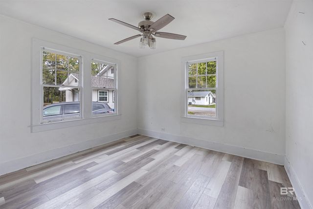 112 S Juniper Street, Foley, AL 36535