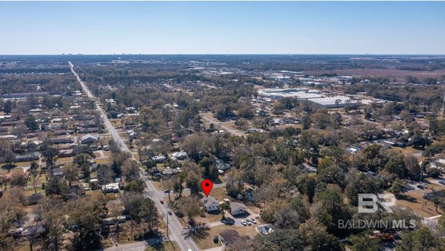 112 S Juniper Street, Foley, AL 36535