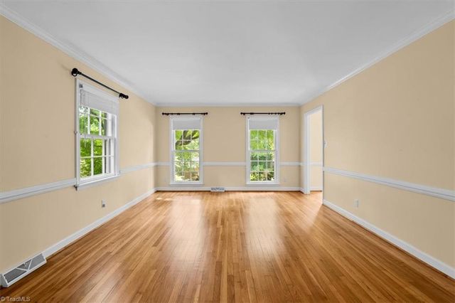 707 Sussex Court, Greensboro, NC 27410