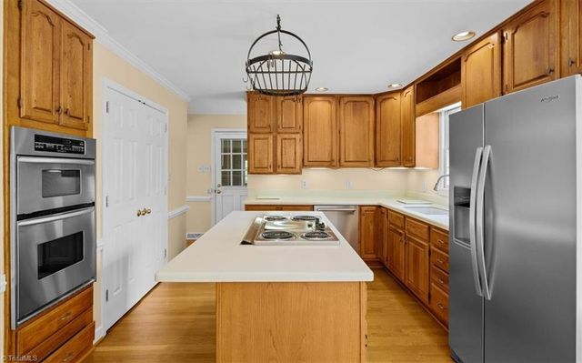 707 Sussex Court, Greensboro, NC 27410