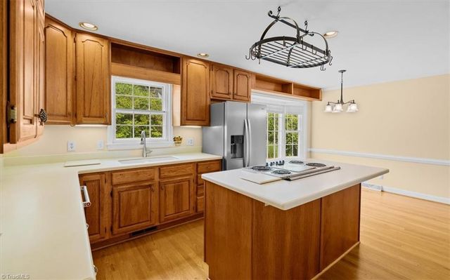 707 Sussex Court, Greensboro, NC 27410