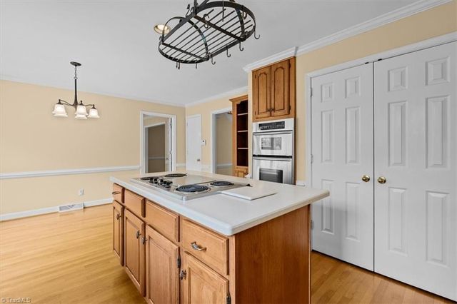 707 Sussex Court, Greensboro, NC 27410