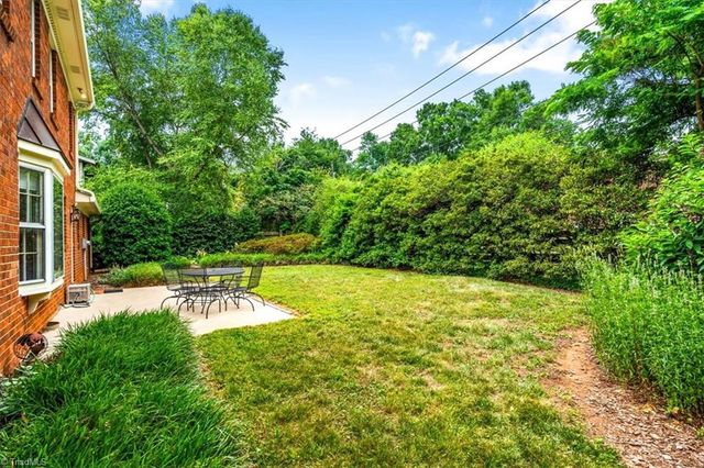 707 Sussex Court, Greensboro, NC 27410