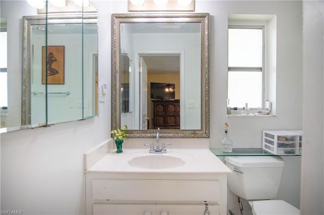 2305 SE 16th ST, Cape Coral, FL 33990