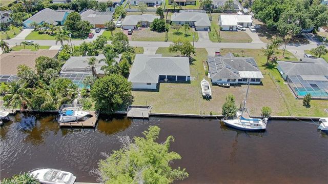 2305 SE 16th ST, Cape Coral, FL 33990