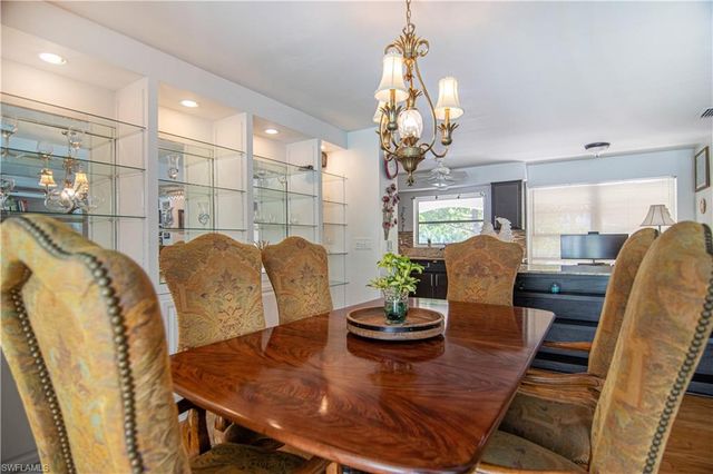 2305 SE 16th ST, Cape Coral, FL 33990