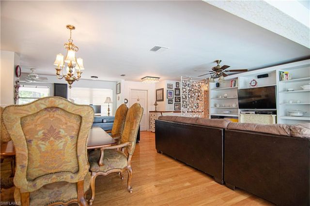 2305 SE 16th ST, Cape Coral, FL 33990