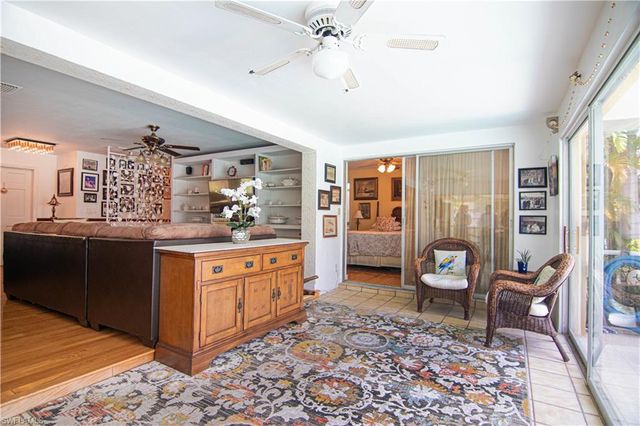 2305 SE 16th ST, Cape Coral, FL 33990