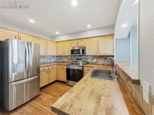 3761 Homestead Ridge Heights, Colorado Springs, CO 80917