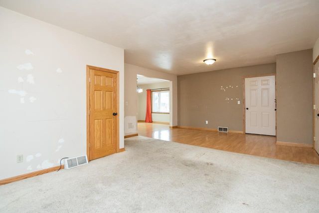 124 S CUSTER STREET, Brillion, WI 54110