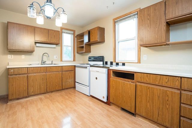 124 S CUSTER STREET, Brillion, WI 54110