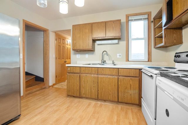 124 S CUSTER STREET, Brillion, WI 54110