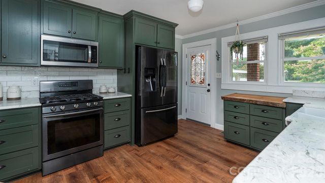 3308 16th Street NE, Hickory, NC 28601